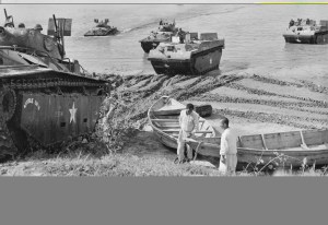 Korean War Series 1st Marine Div LVT Buffalo  Haengju Crossing of Han river 092150  (1 of 1)