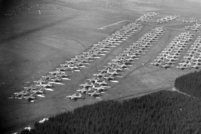 b26 boneyard landsberg germany dec 7 454 4x6