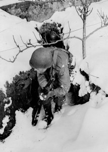 Photo 5G bulge trench scene438